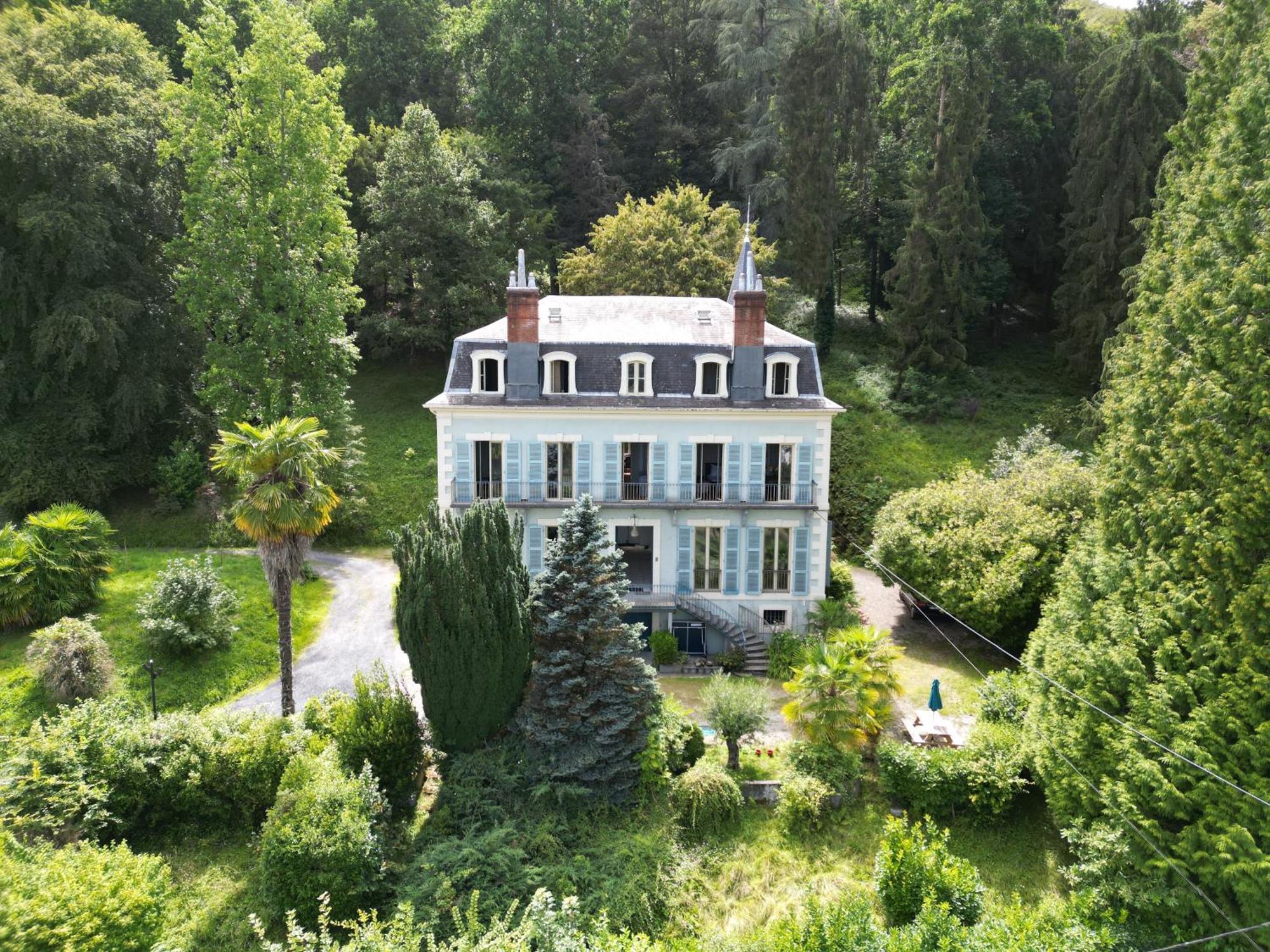 Villa Morton - Domaine Du Grand Tourmalet Pic Du Midi Bagnères-de-Bigorre Exteriör bild